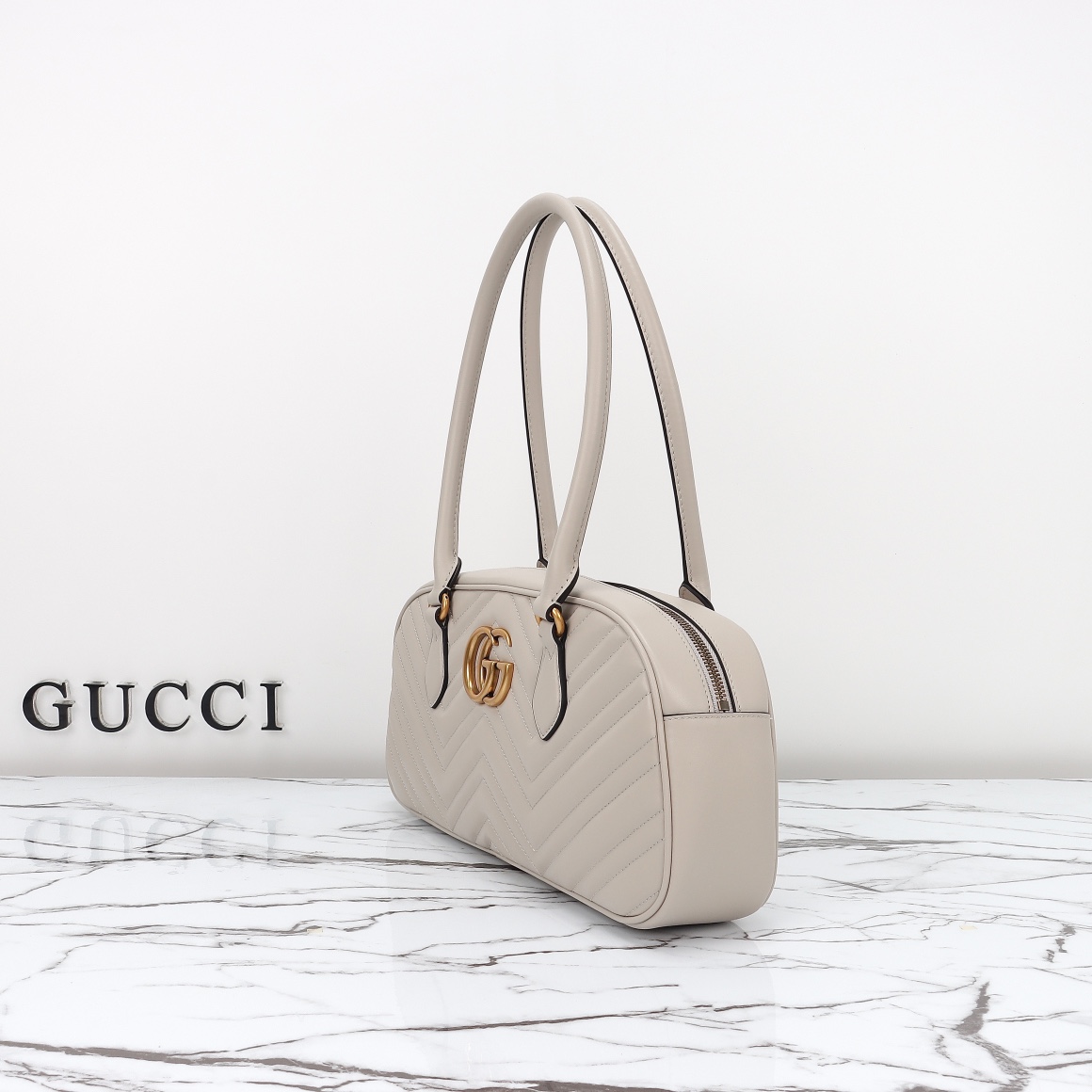 GUCCI-GG Marmont Series Medium Handbag
