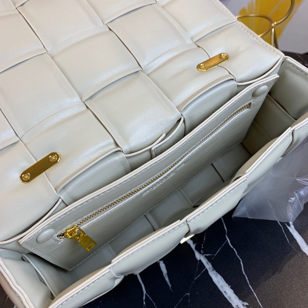 BV-bottega veneta cassette