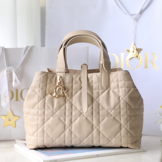 Dior-Medium size Toujours handbag