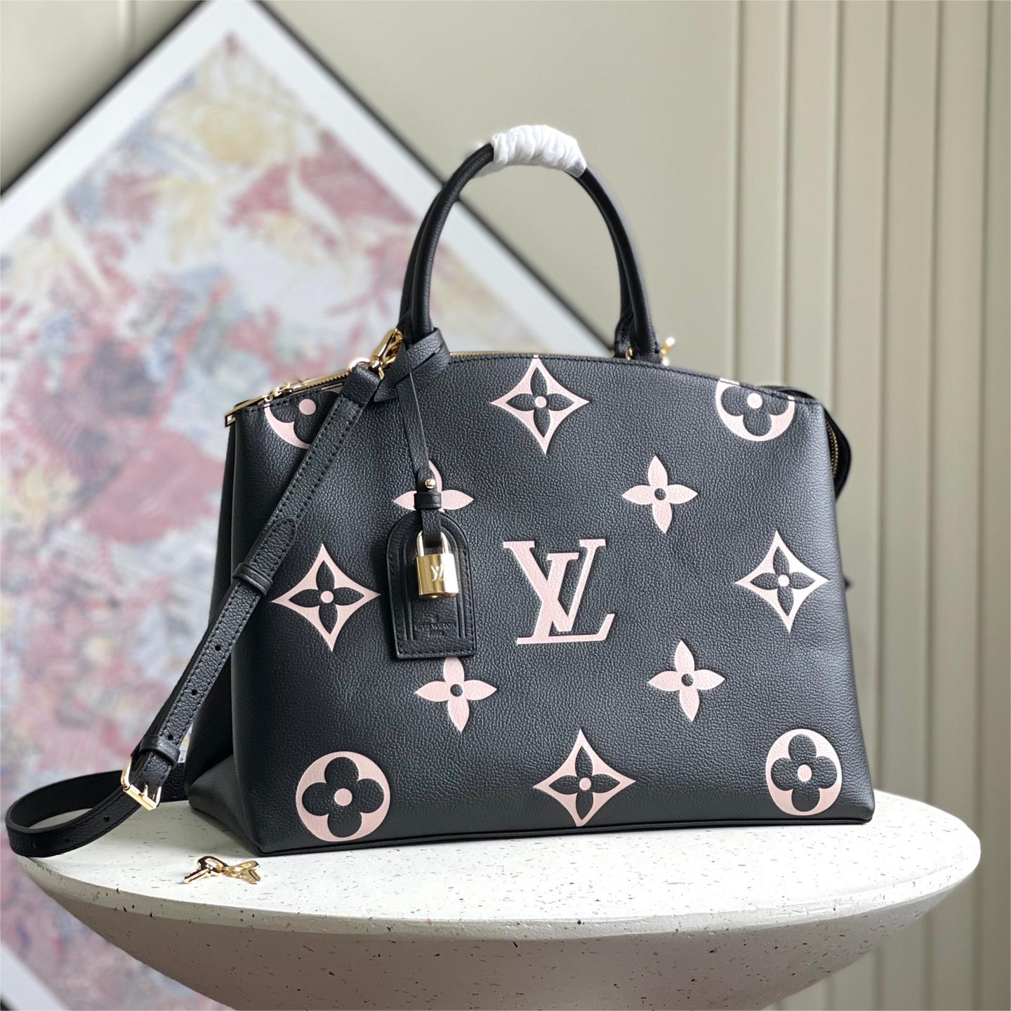 LV-GRAND PALAIS handbag