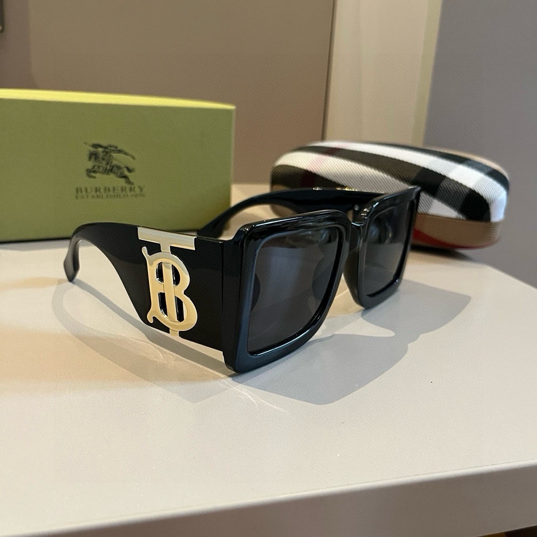 Burberry-Big Box Big Logo Sunglasses