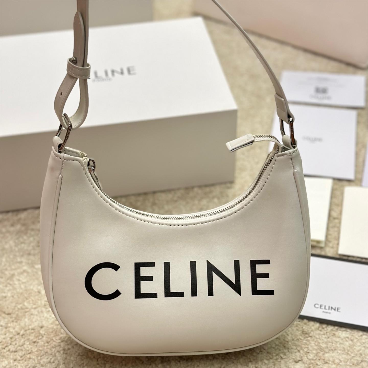 Celine-Ava armpit bag