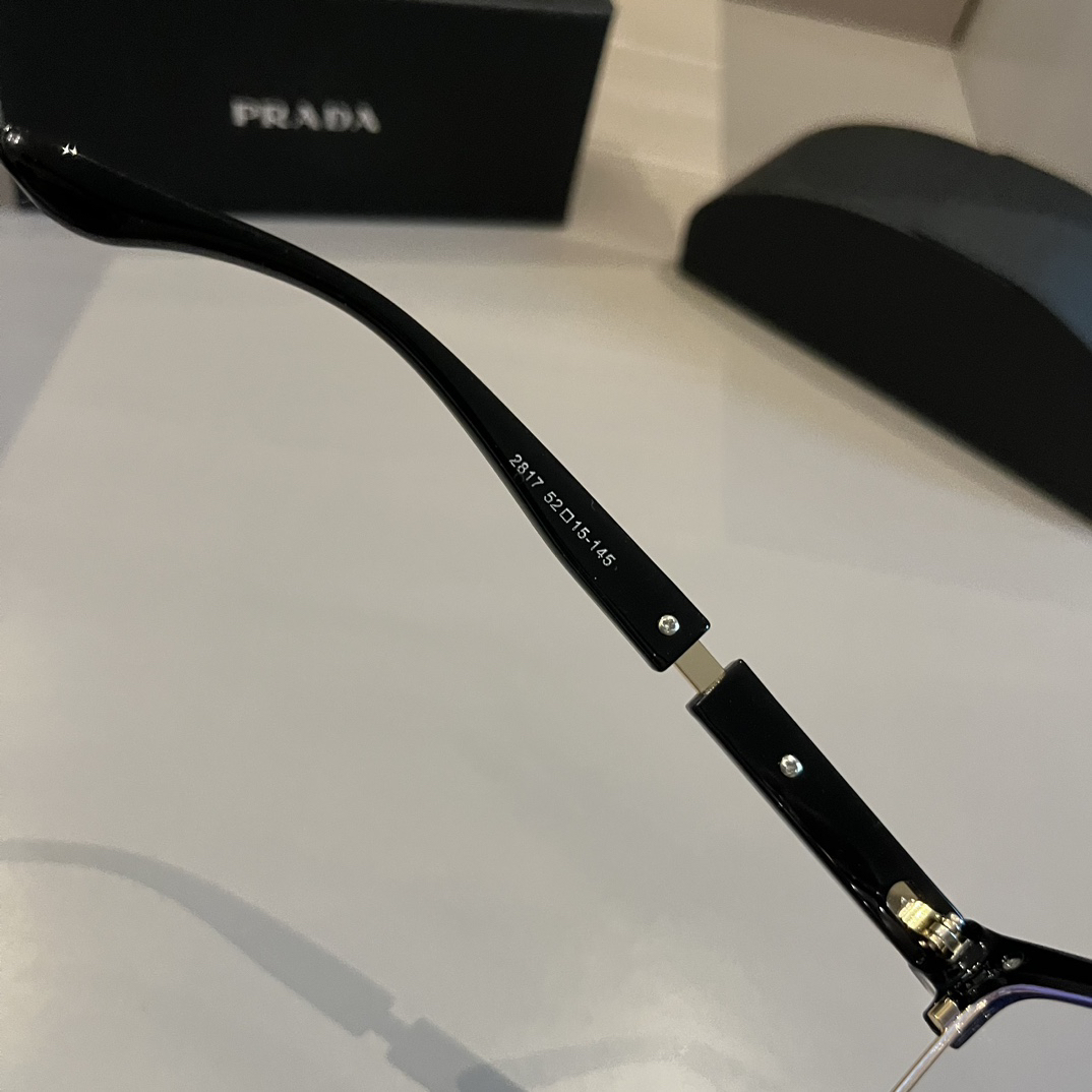 Prada-HD Polarized Sunglasses