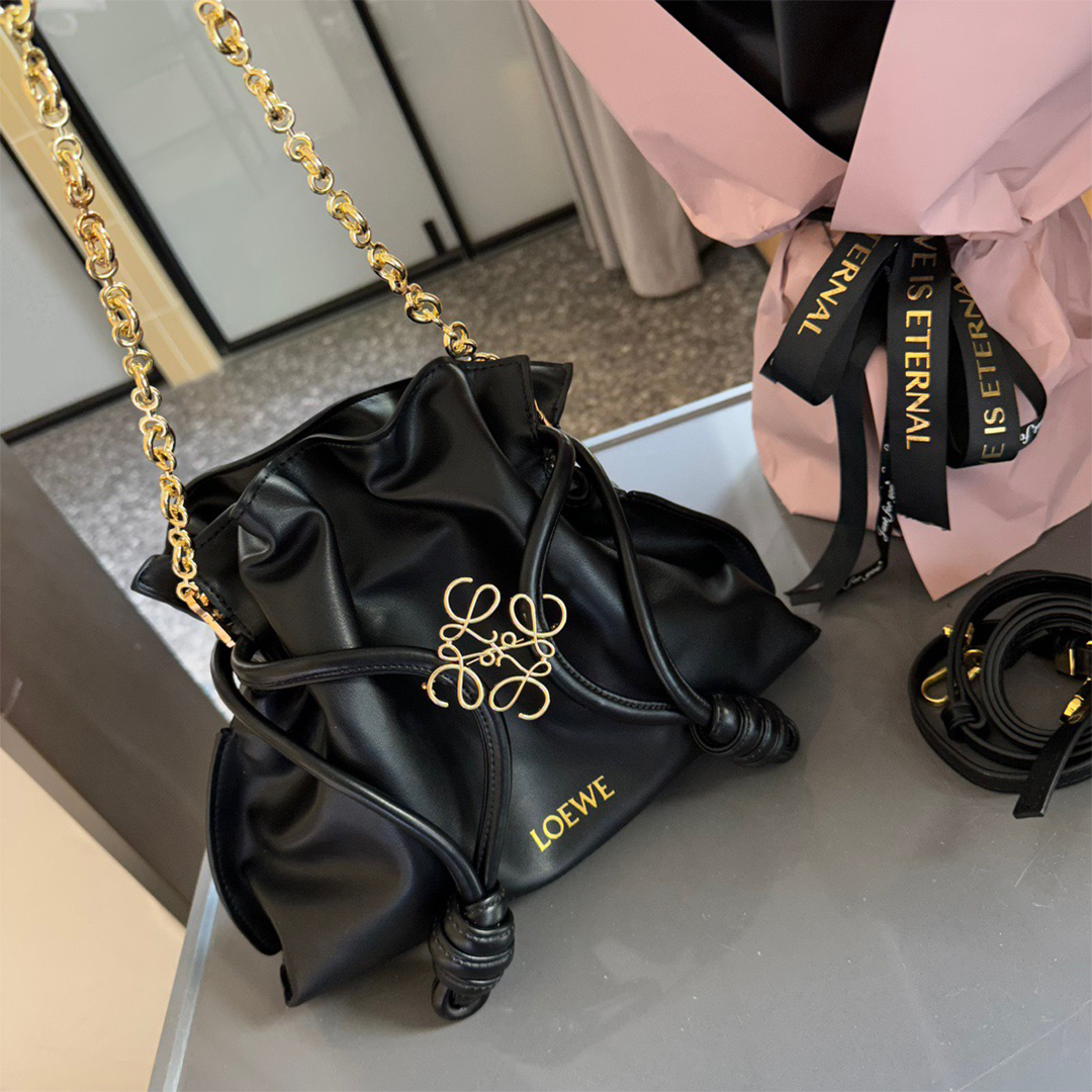 LOEWE-flamenco purse