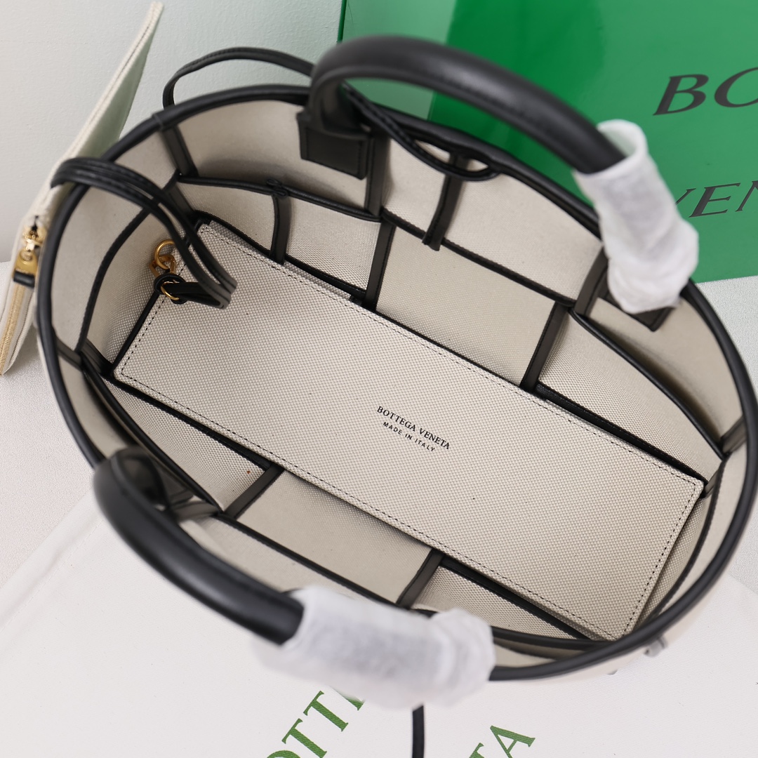 BV-Arco tote canvas bag