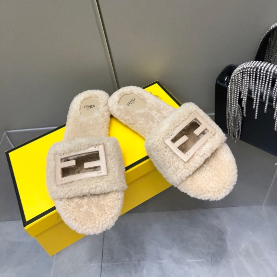 Fendi-Sheep Curly Hair Slippers
