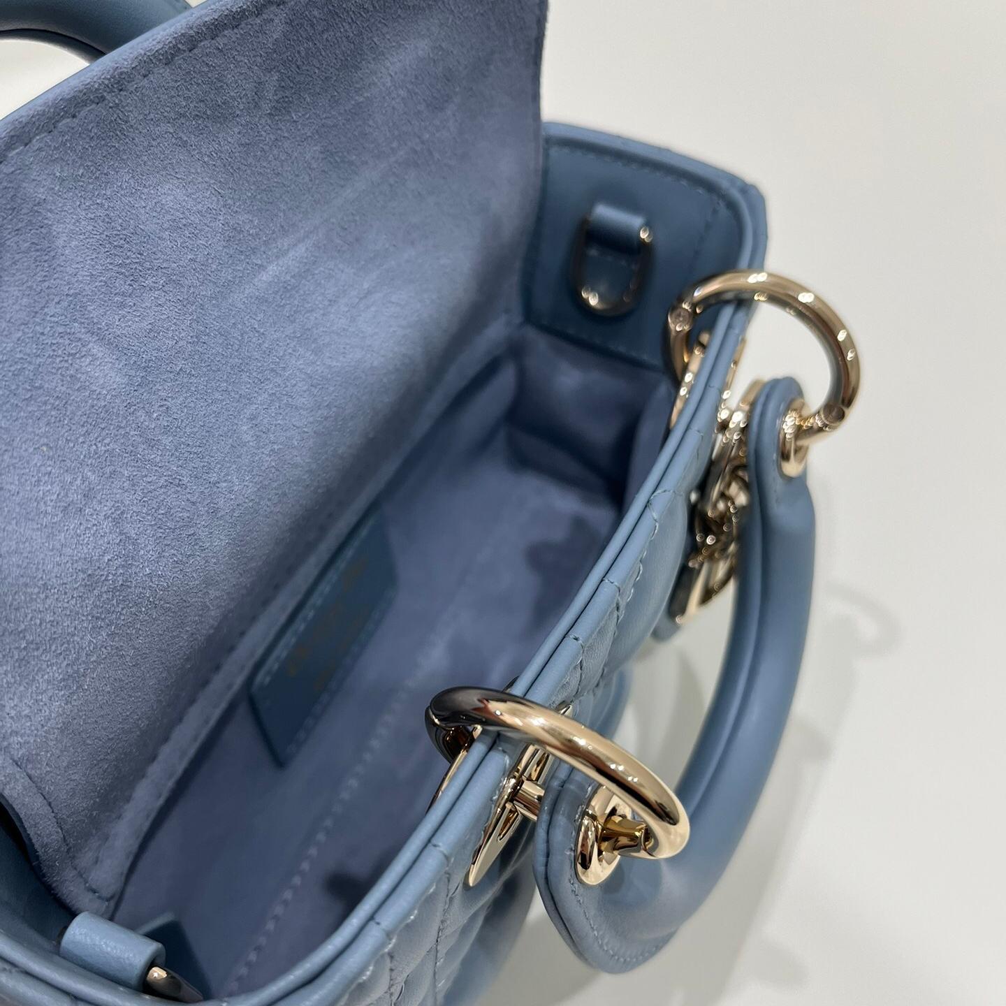 Dior-D joy micro series mini haze blue bag
