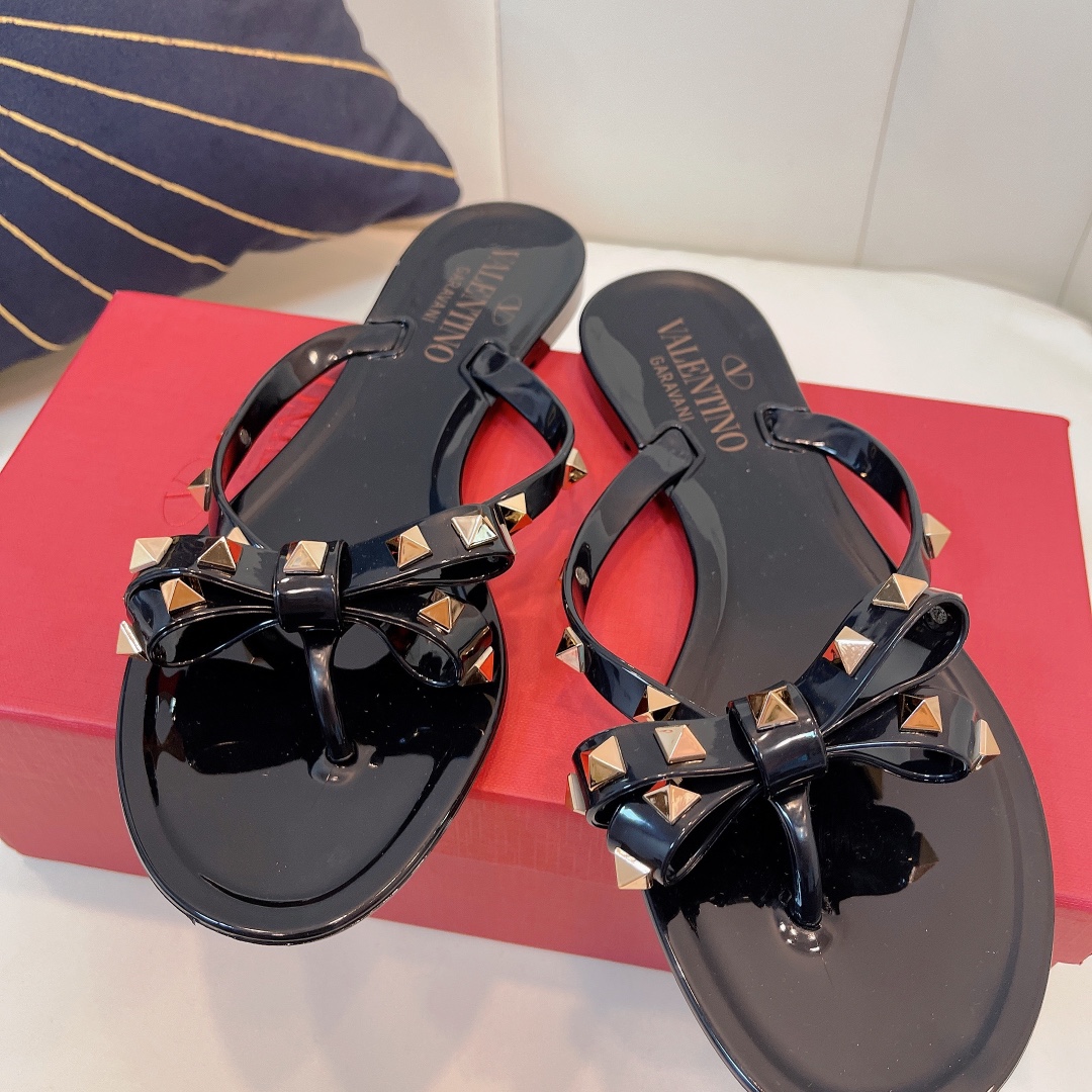 Valentino-Willow nail bow flip flops