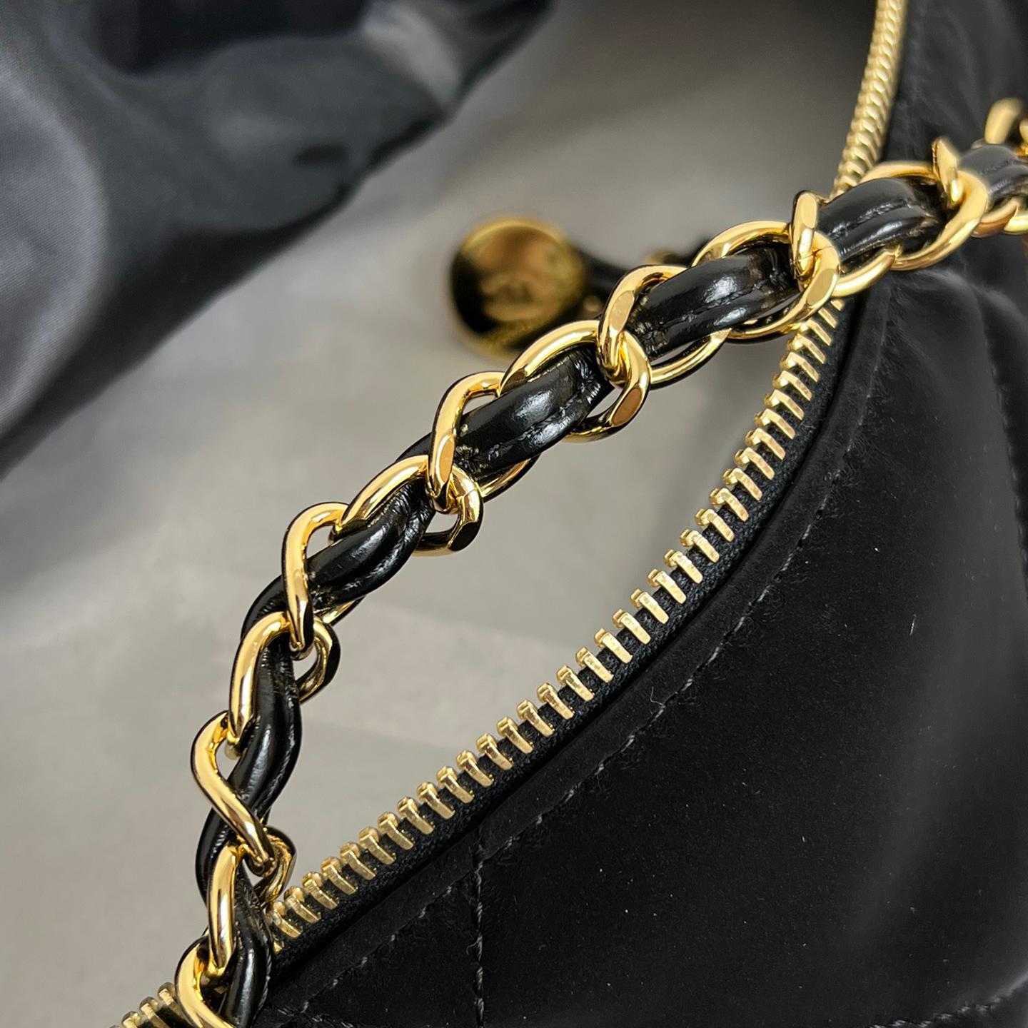 Chanel- Ski Collection