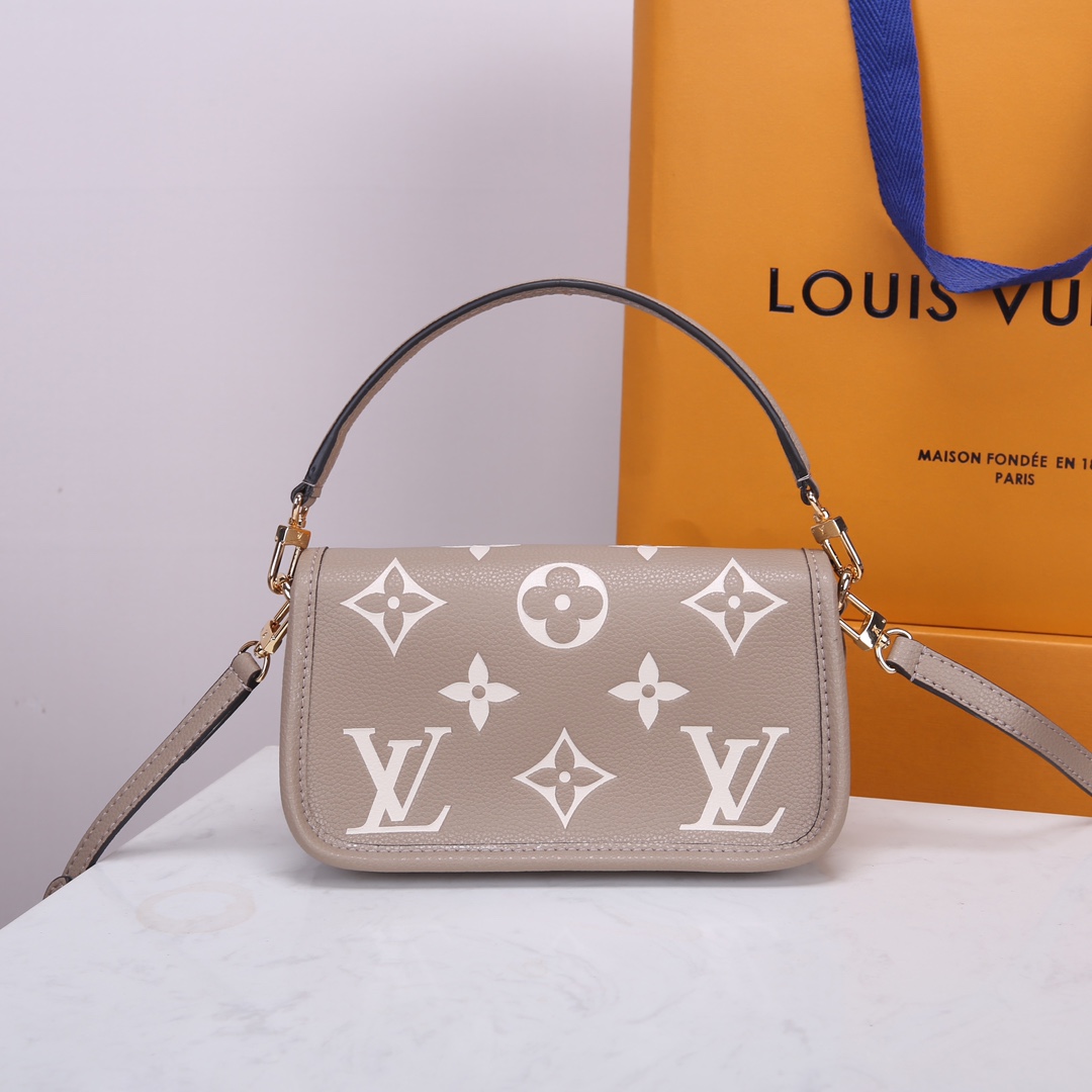 LV-NANO DIANE Apricot Handbag