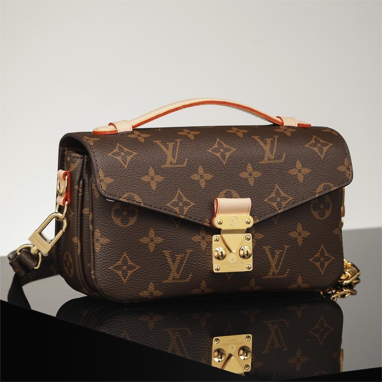 LV-Pochette Métis East West