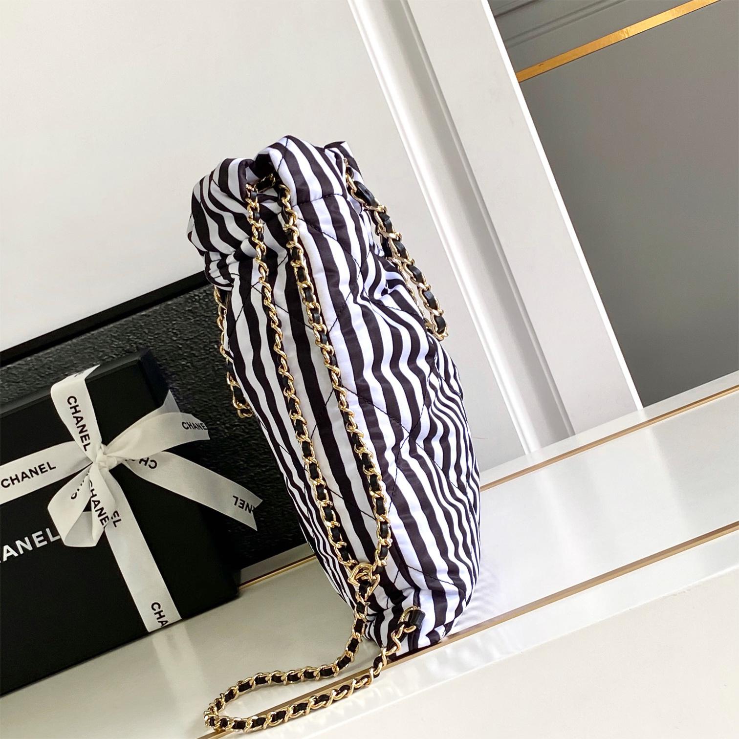 Chanel-Nylon waterproof fabric Cocobeach 24h bag