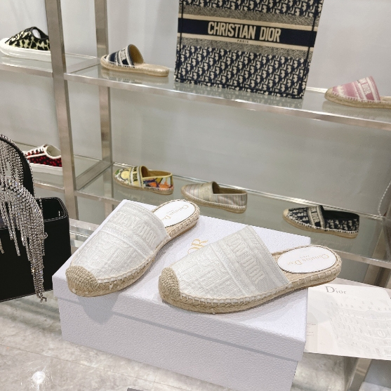 Dior-Three Dimensional Embroidery Woven Fisherman's Shoes