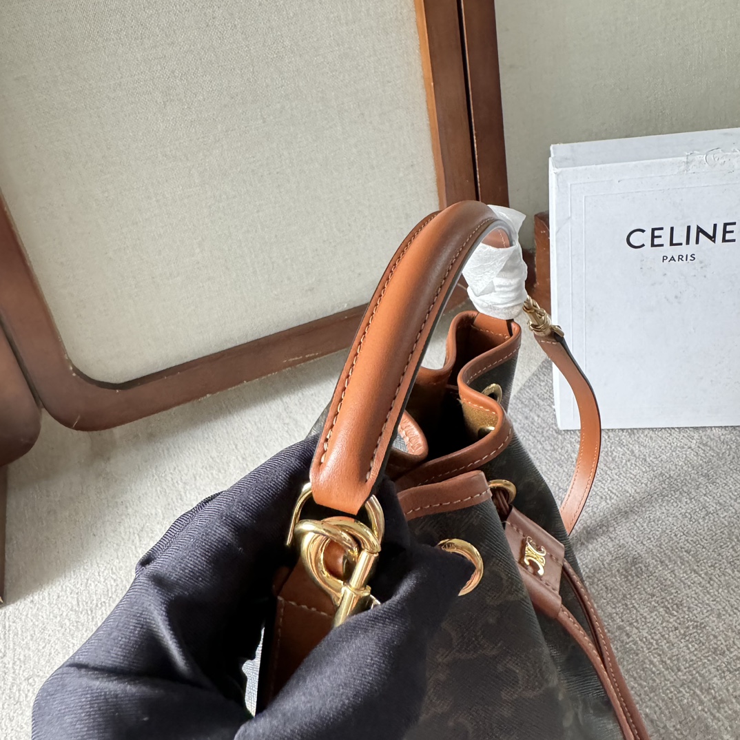 Celine-Bucket bag