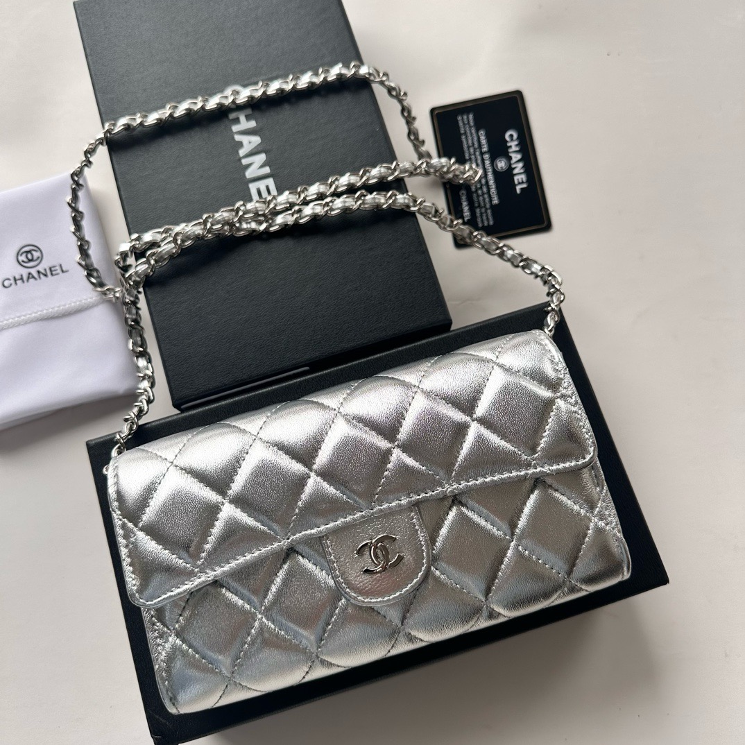 CHANEL-Lattice Caviar Cowhide Bag