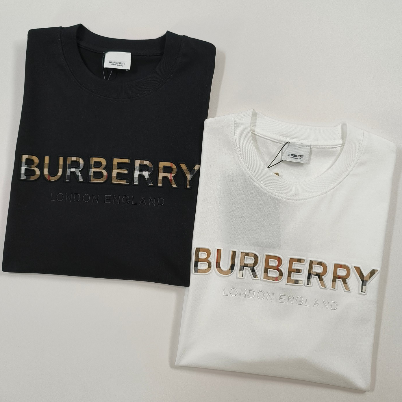 BURBERRY - New Letter Logo Casual Short Sleeved T-shirt