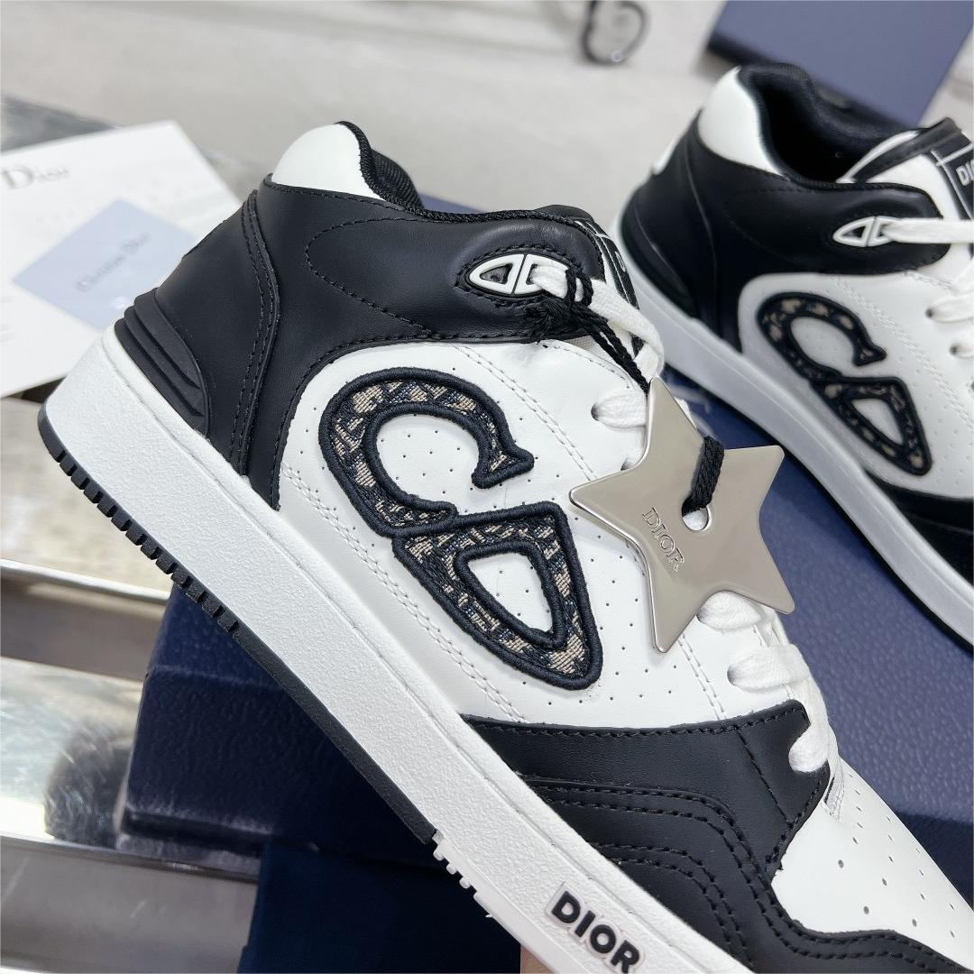 Dior-Oblique distressed fabric