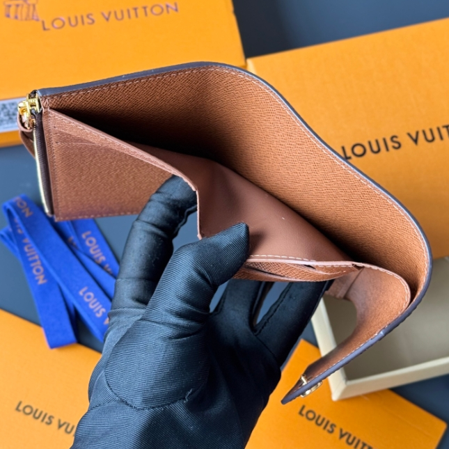 LV-Brown Canvas Wallet