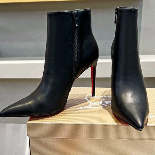 ChristianLouboutin-Black Leather 8.5CM Ankle Boots
