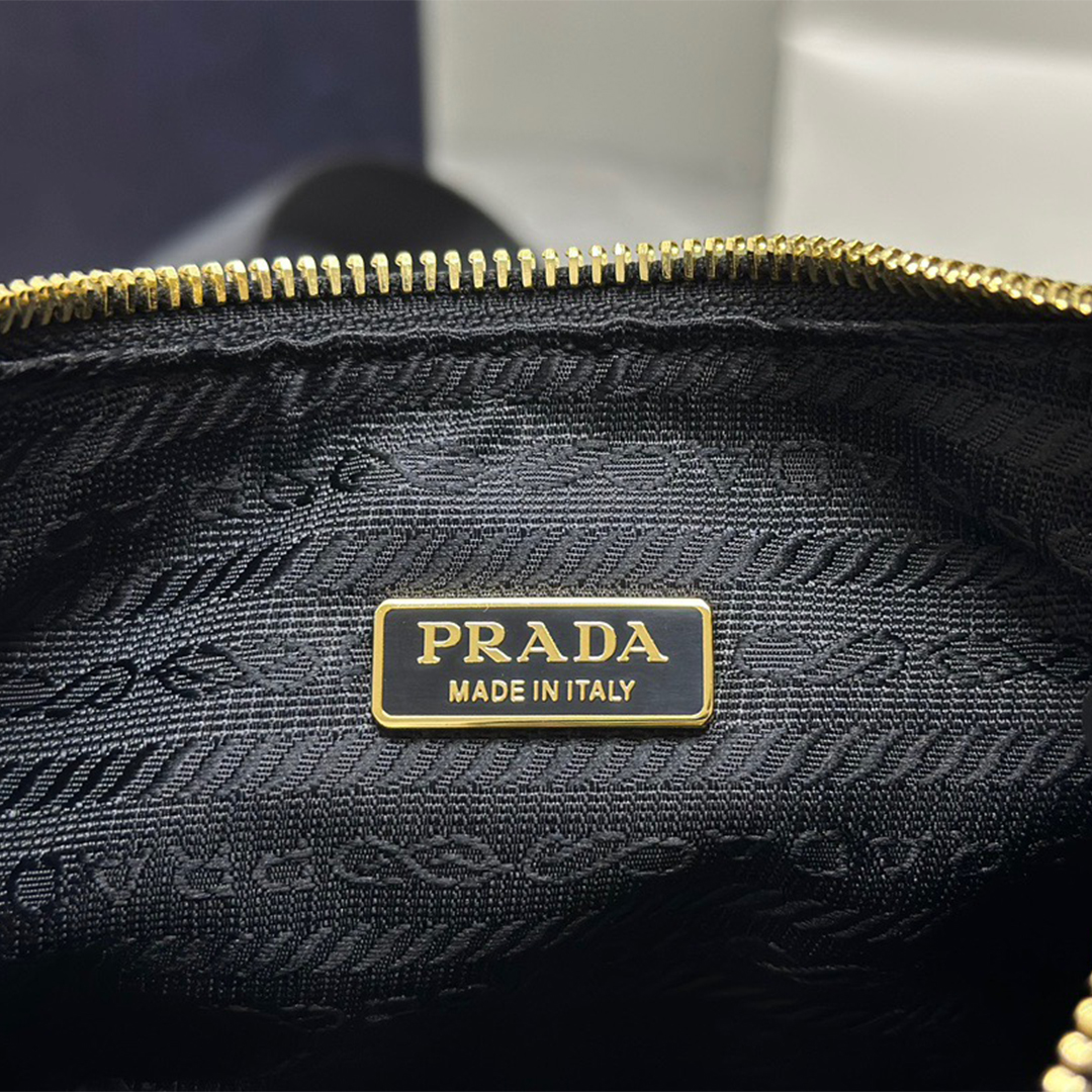 PRADA-baokuanqnylon hobo