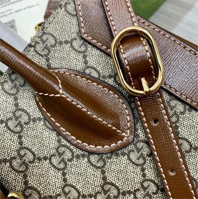 GUCCI-A brand new tote bag with detachable shoulder straps