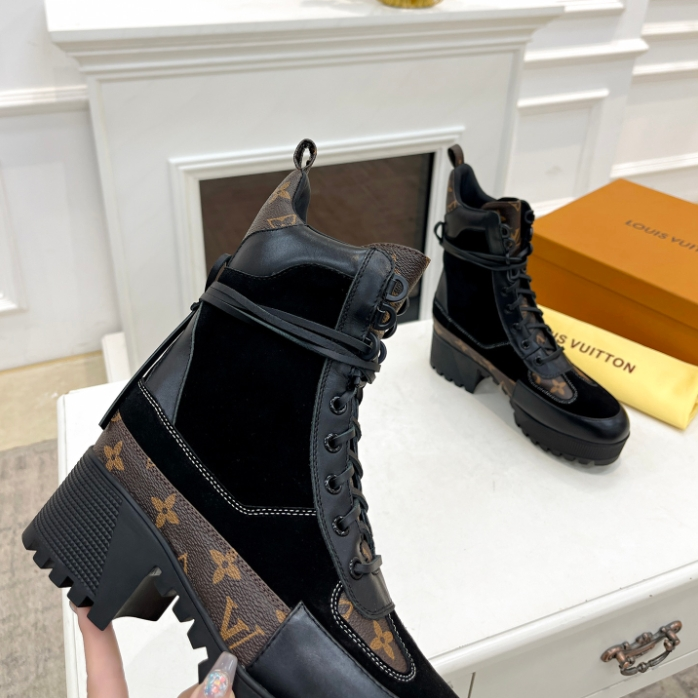 LV-Thick Soled Martin Boots