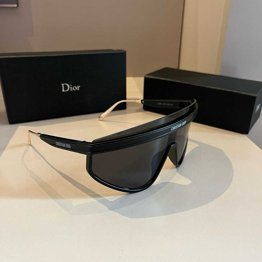 Dior-irregular eye mask Sunglasses