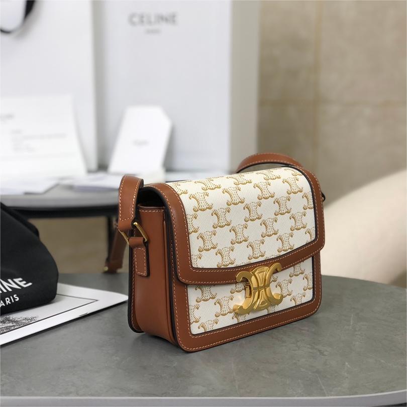 Celine-TEEN TRIOMPHE