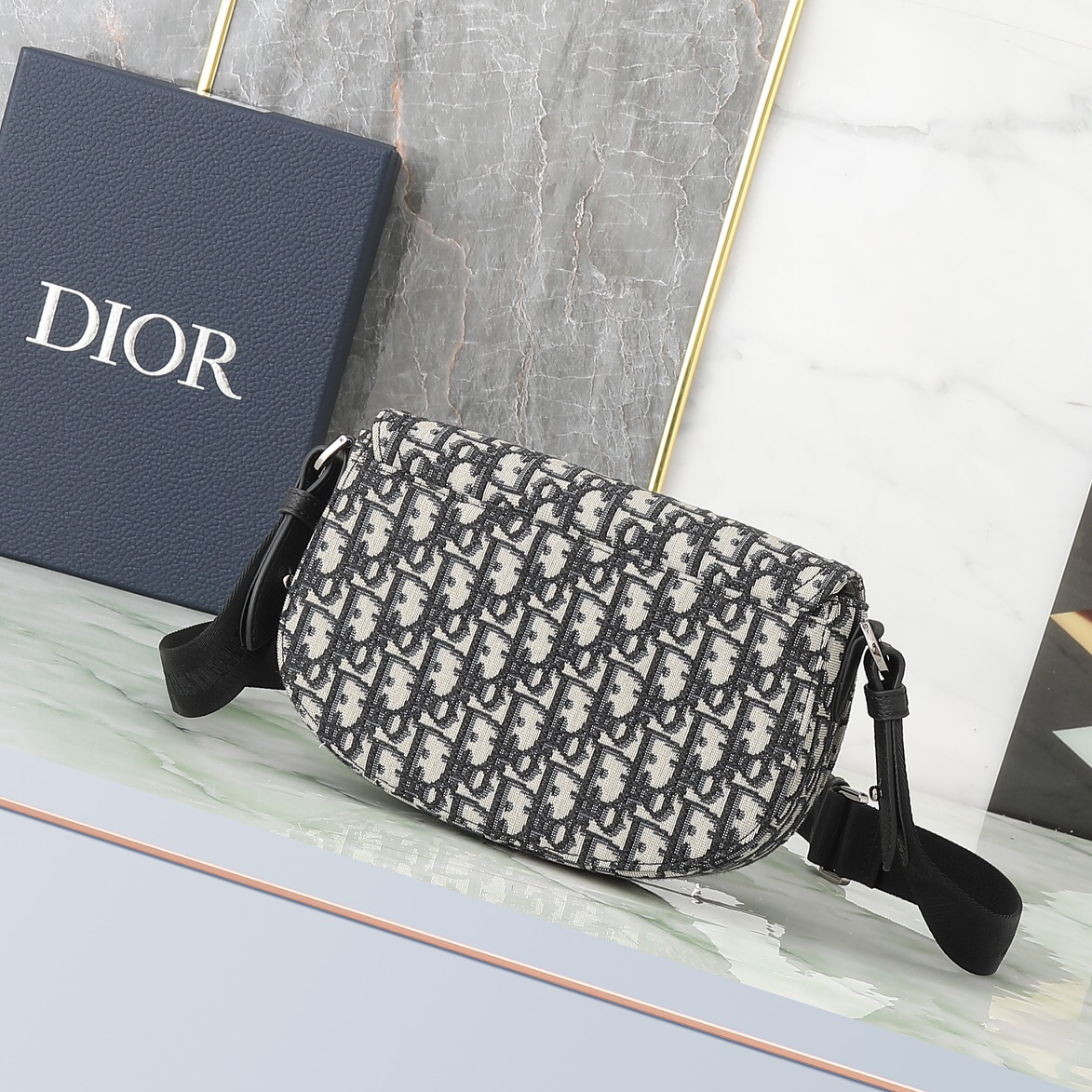 Dior-Saddle messenger bag