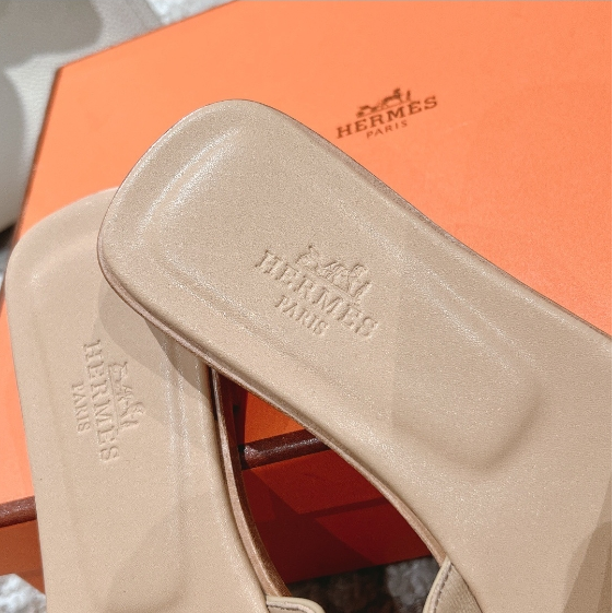 Hermes-Horan Slippers