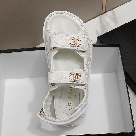 CHANEL-Velcro Cowhide Denim Fabric with Resin Buckle Paired with Sandals