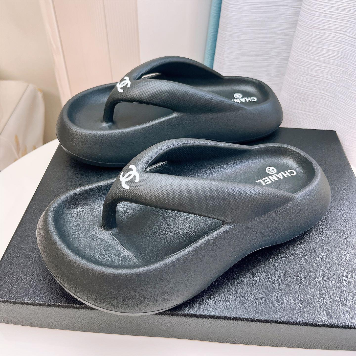 Chanel-Antique Chinese characters dragging