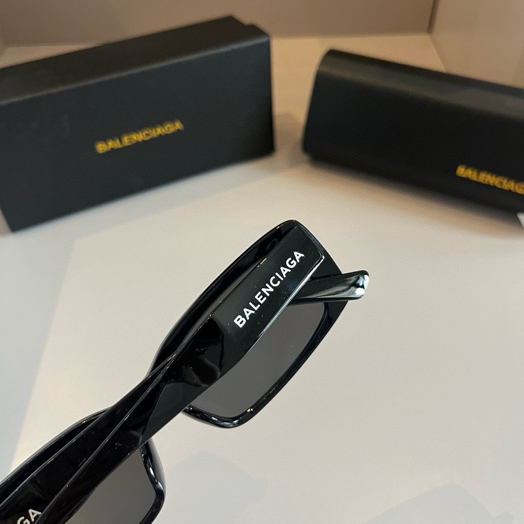 Balenciaga-Large Box Glasses Sunglasses