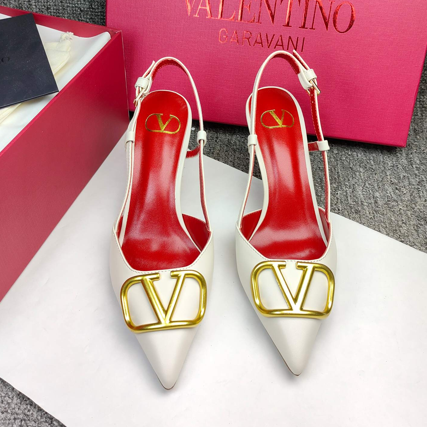 Valentino- White Pointed Buckle High Heels