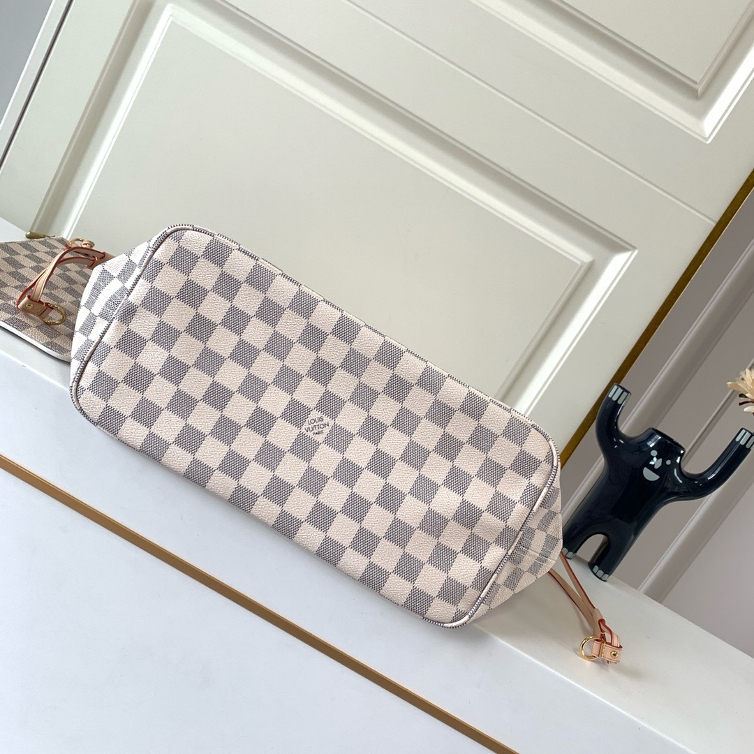 LV-NEVERFULL-n4136
