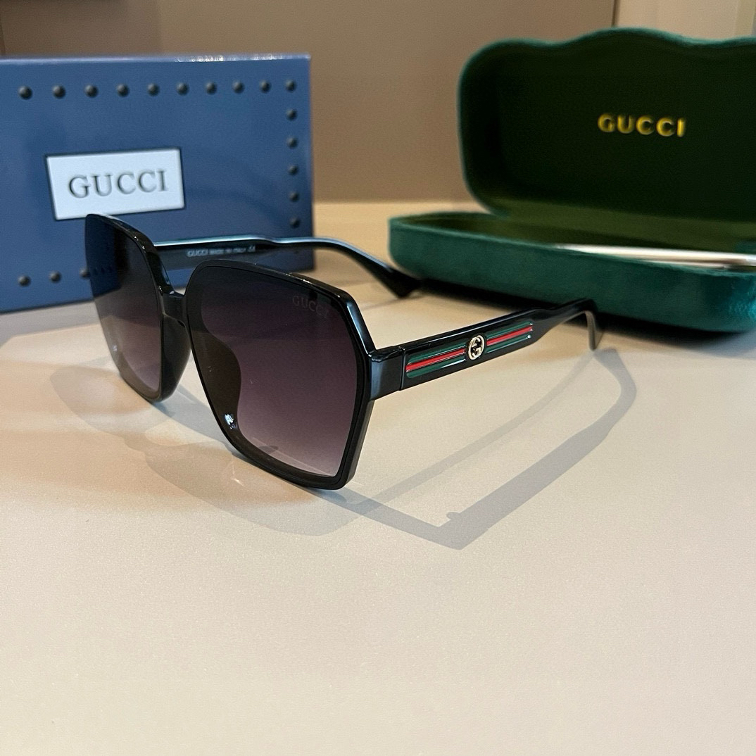 Gucci-Women's Small Round Frame Sunglasses