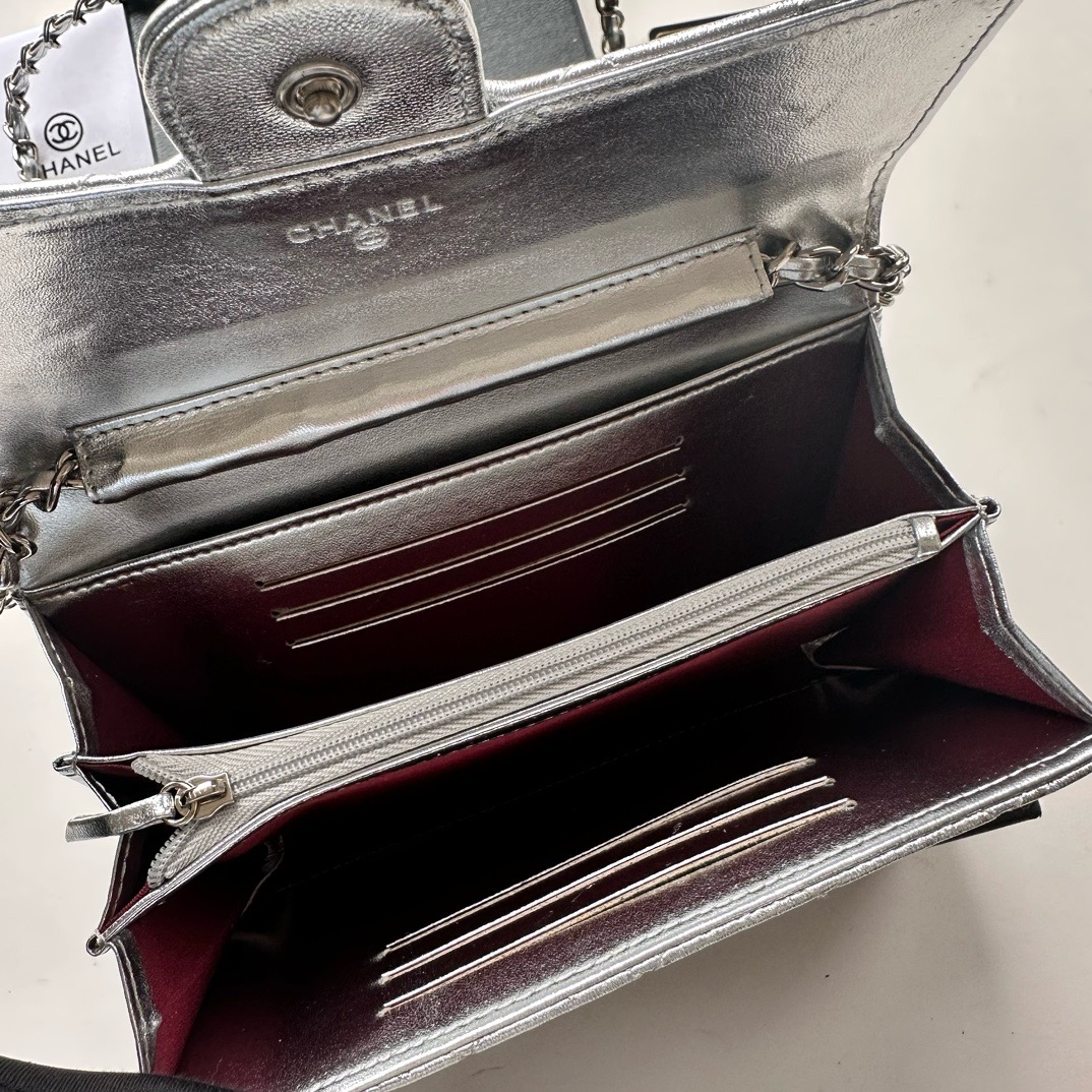 CHANEL-Lattice Caviar Cowhide Bag