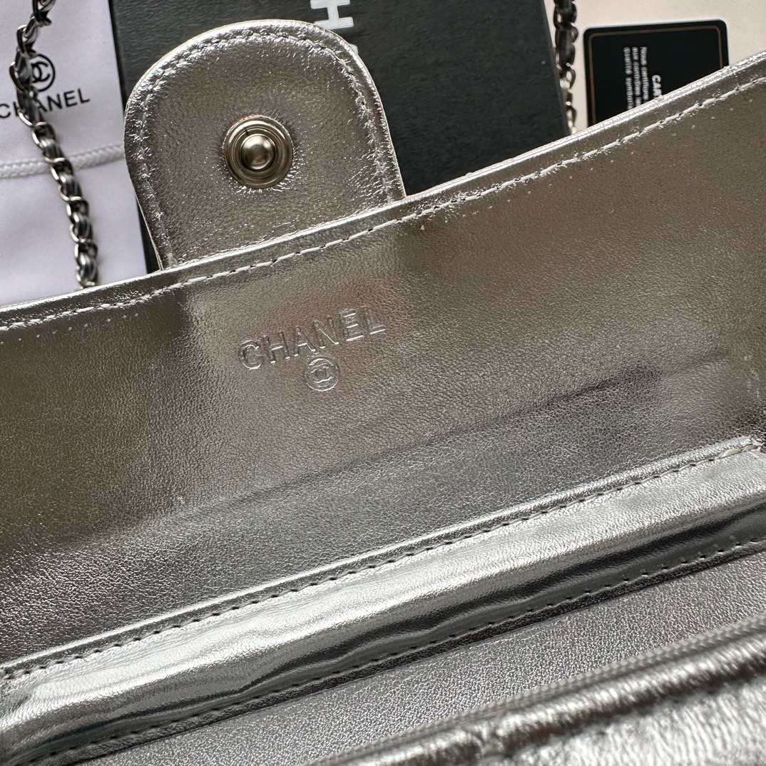 CHANEL-Lattice Caviar Cowhide Bag