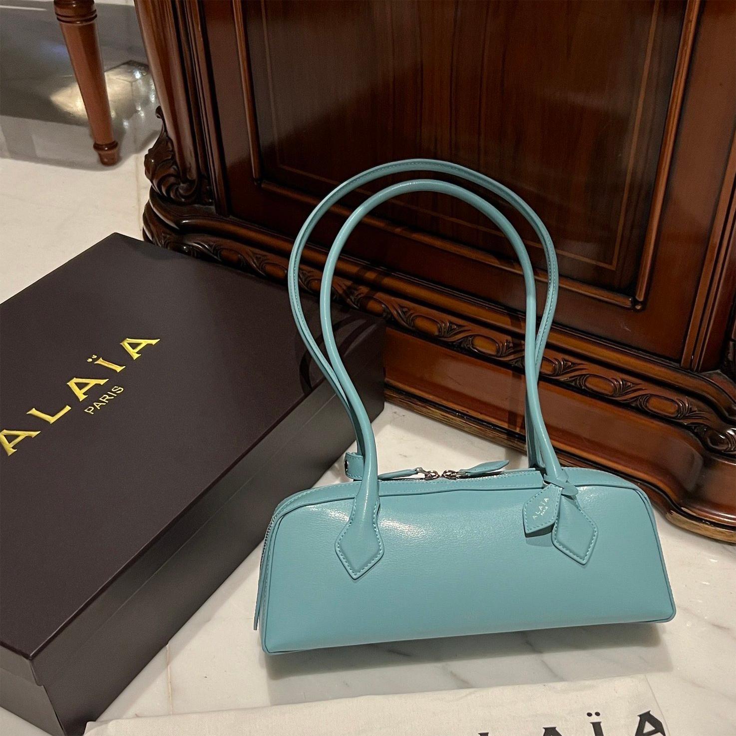 Alaia-LE TECKEL SMALL BAG IN GOATSKIN Blue