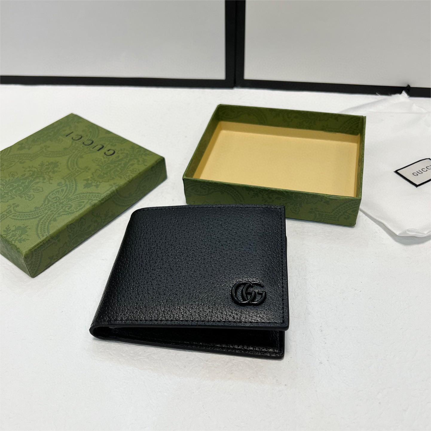 GUCCI-Marmont series leather double fold wallet