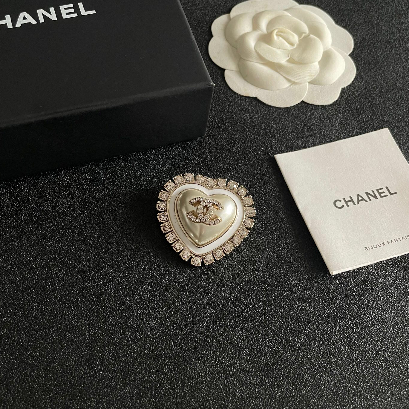 Chanel - Brooch