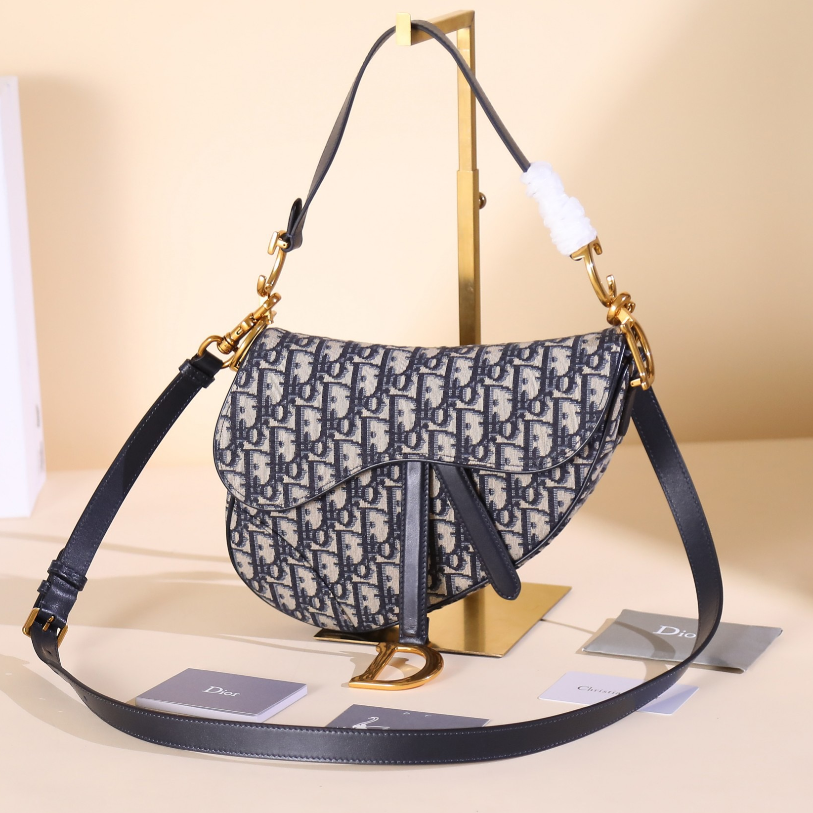 CD-Saddle Classic Saddle Shoulder Crossbody Bag.