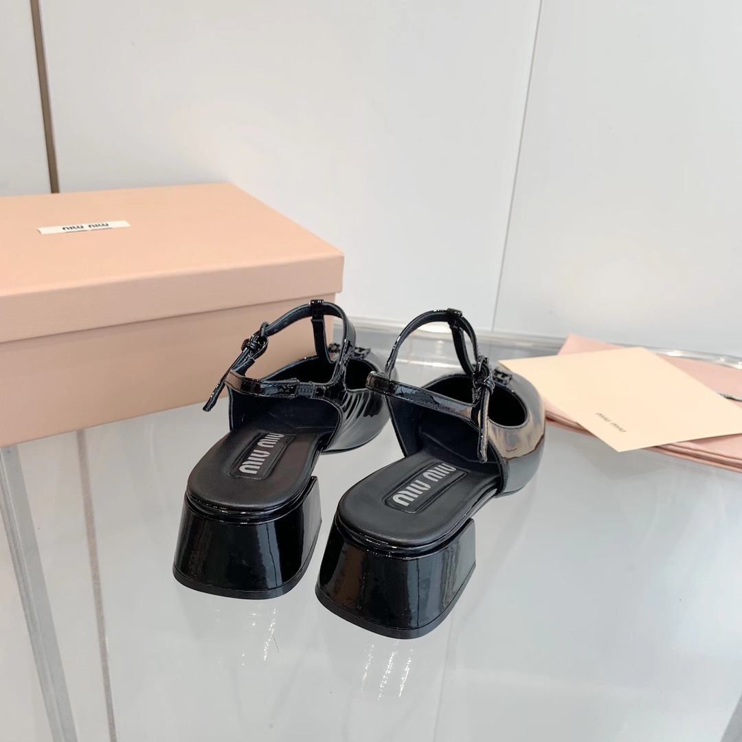 MiuMiu-Spring/Summer Square Head Thick Heel Shoes