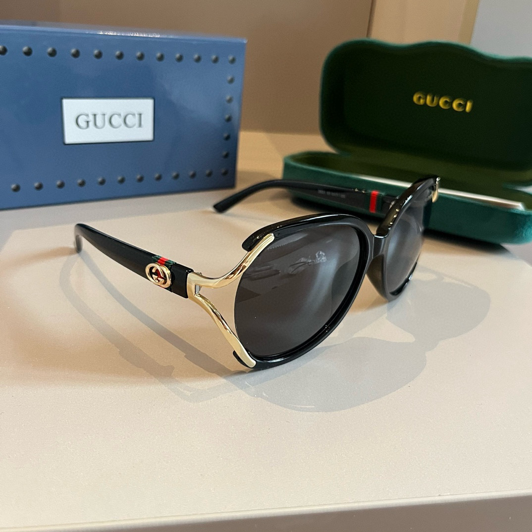 Gucci-Women's Small Round Frame Design Sunglasses