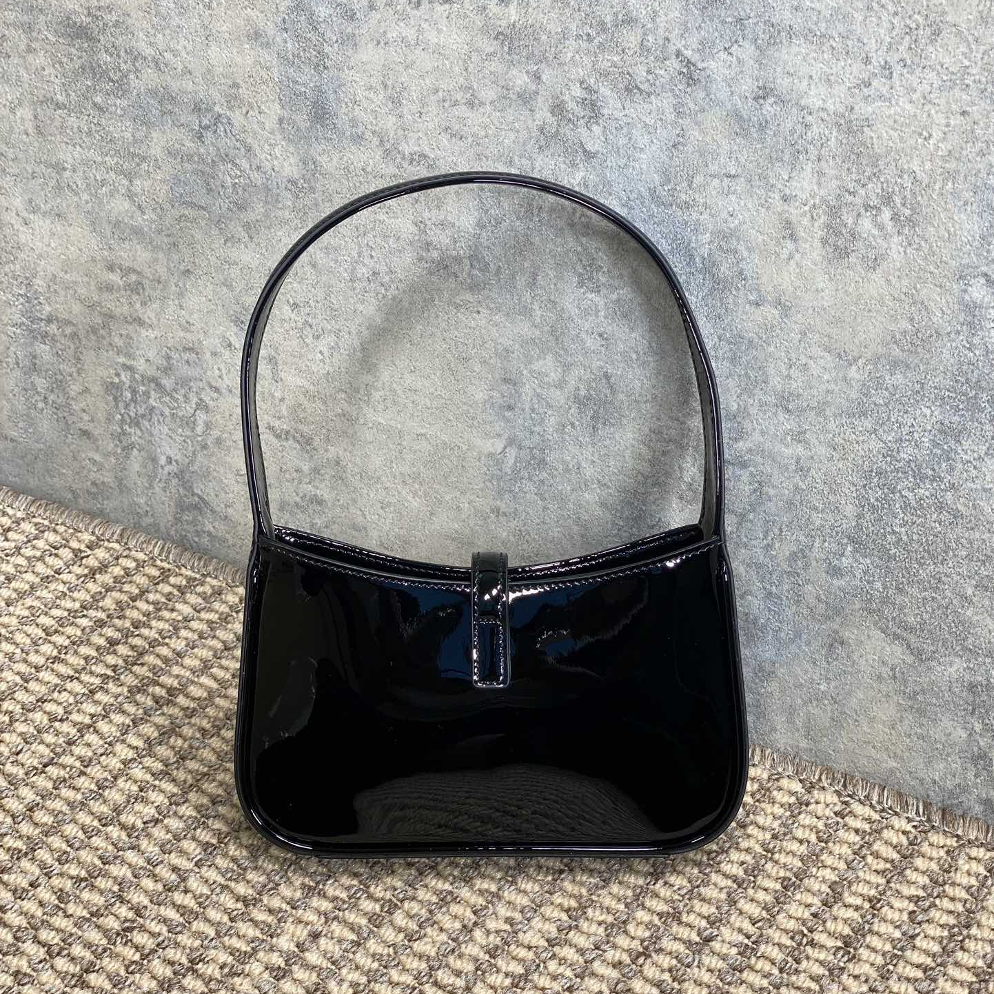 YSL-Lacquer leather armpit bag