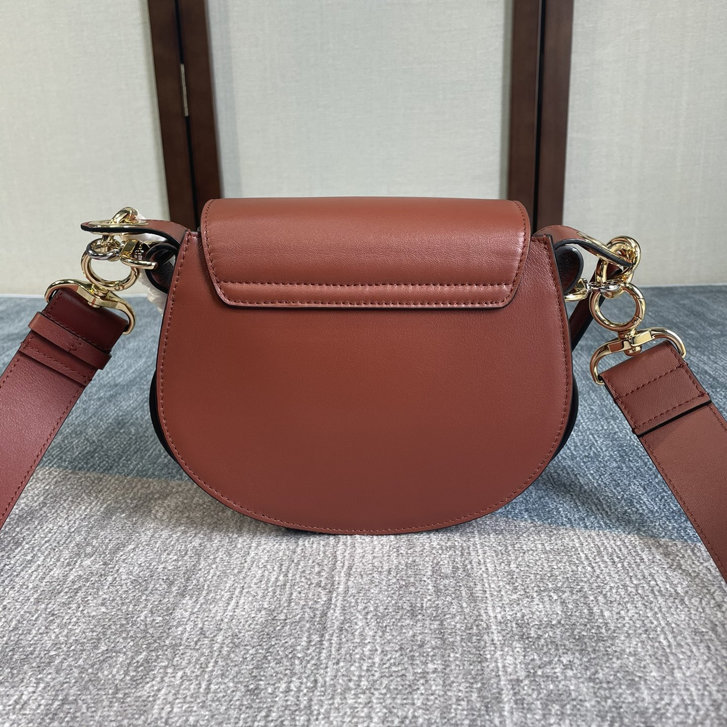 Chlo é - Tess Series Small Calf Leather Shoulder Bag Handbag