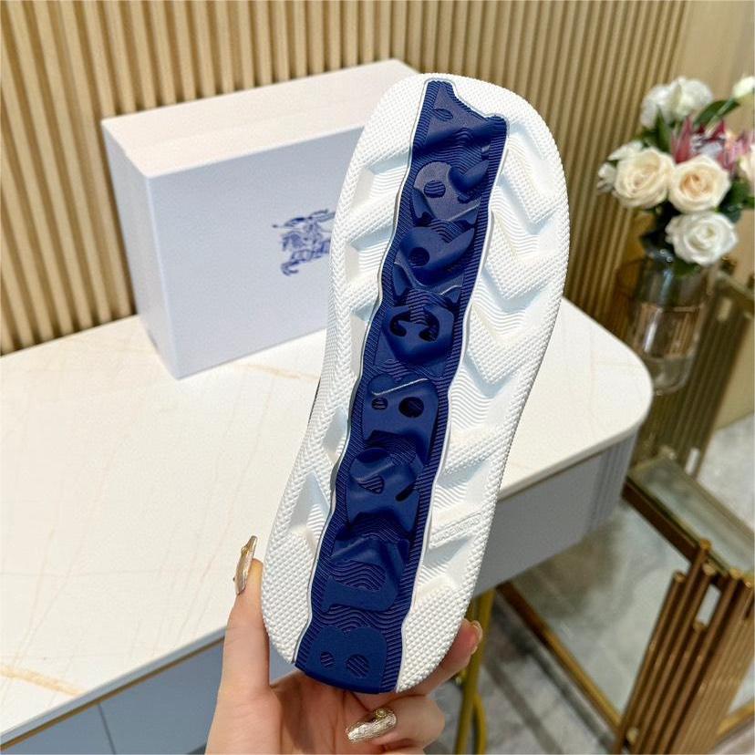 Burberry-Casual Shoes