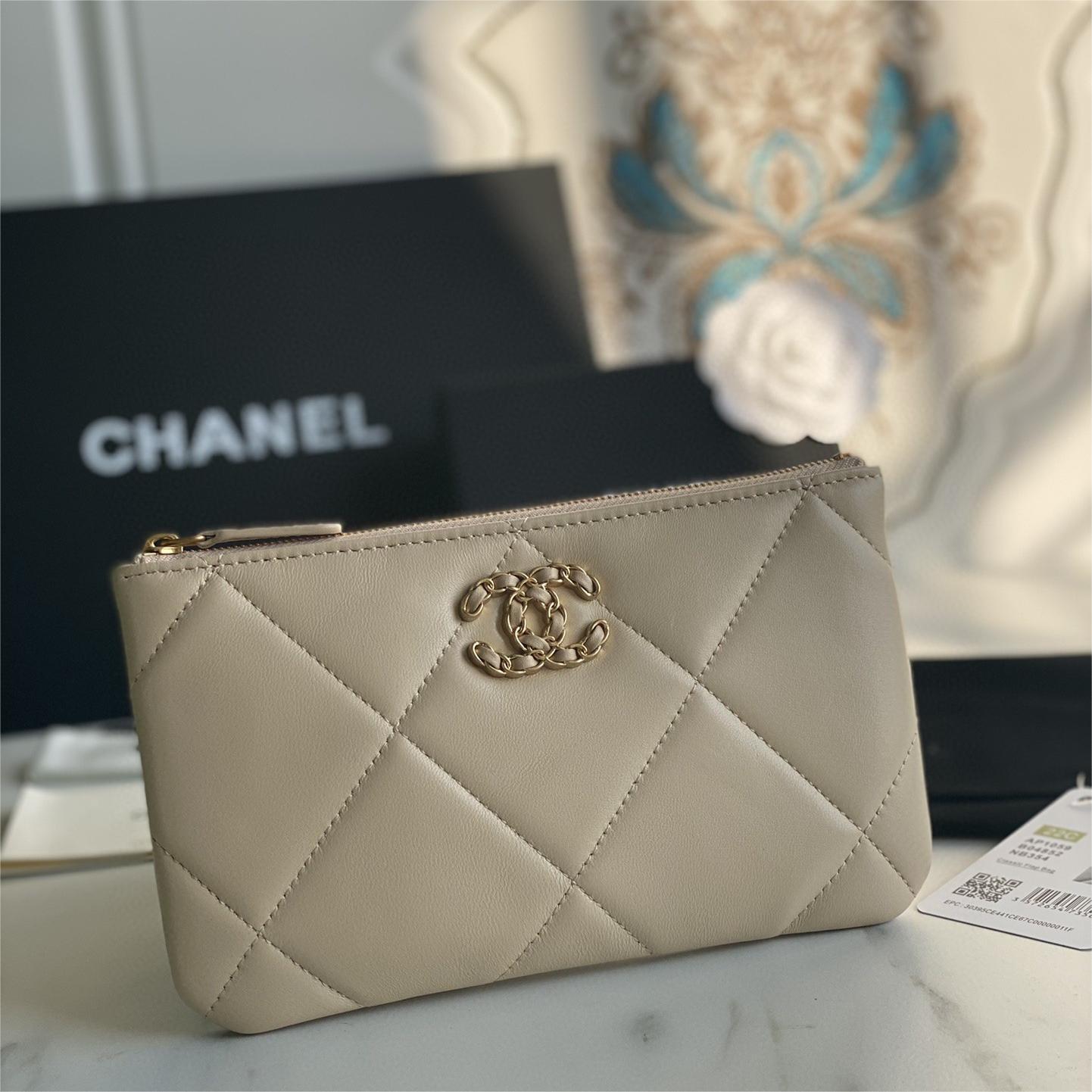 Chanel-Sheepskin Handbag