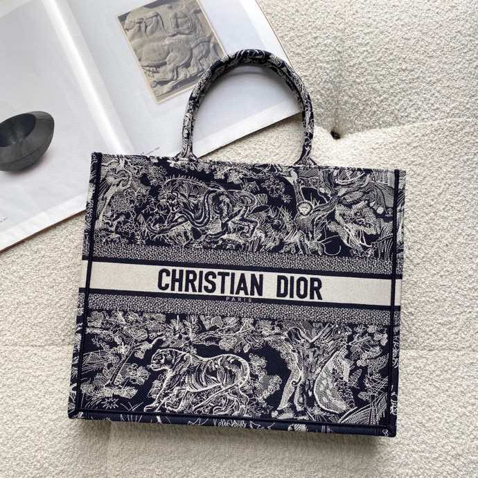 Dior-la CD Book Tote