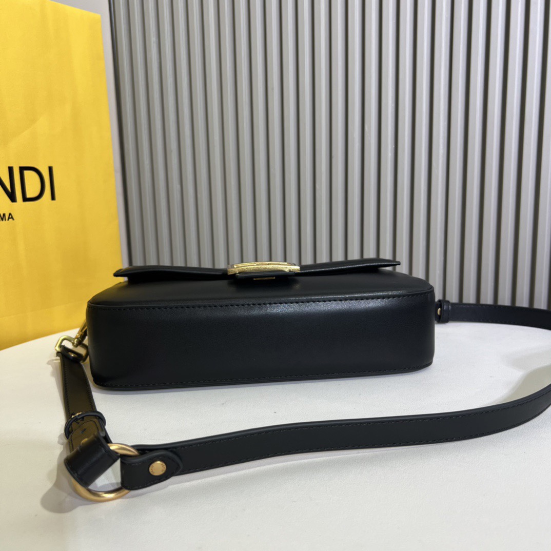 Fendi-Baguette Medium Black Stick Bag